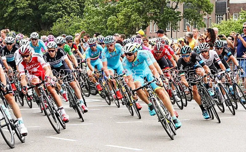 飞跃自然极限：户外运动与赛事的魅力